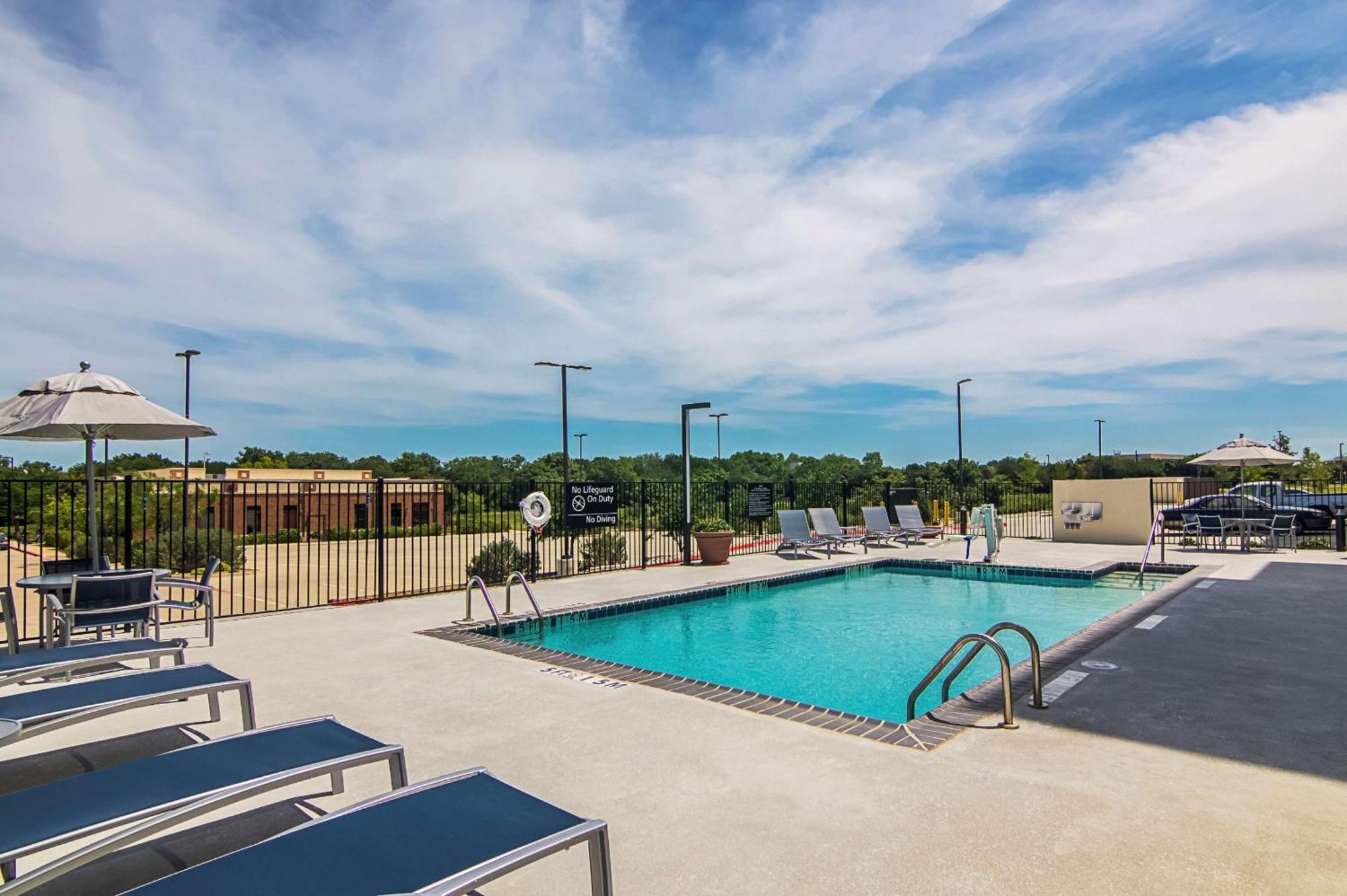 Hampton Inn&Suites-Dallas/Richardson Exterior foto